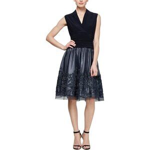 SLNY Missy Blue Fit & Flare Cocktail Party Dress Sleeveless Navy Size 6 Stretch